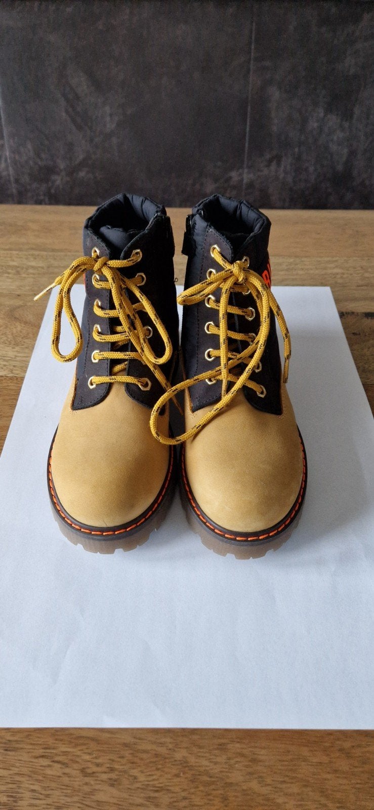 Bikkembergs boots jongens maat 34 NIEUW!, Nieuw, Ophalen of Verzenden, Laarzen, Jongen