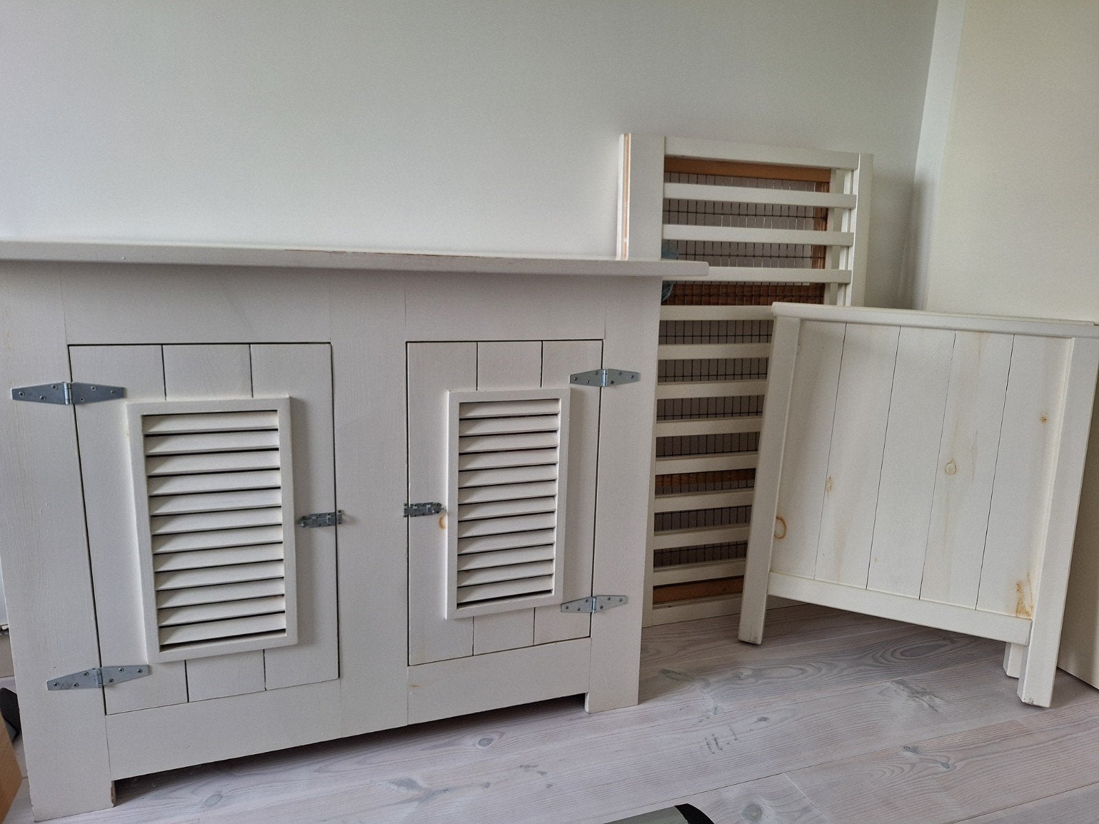 Leuke commode en ledikant van Kids Factory, Ophalen