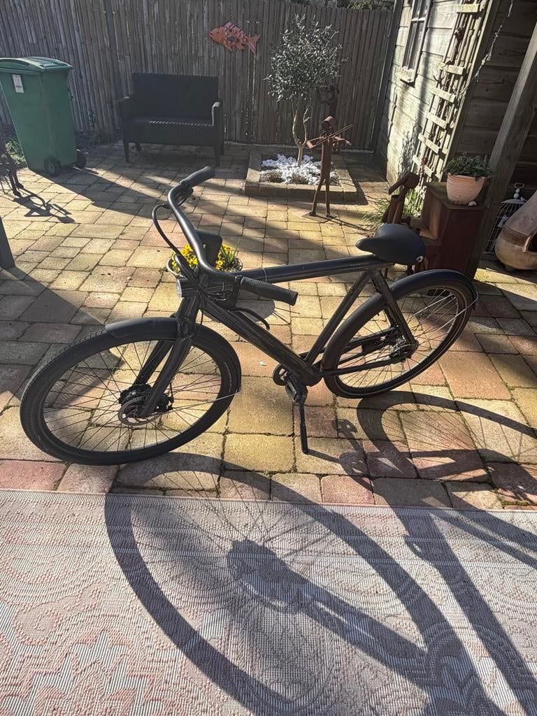 Vanmoof S2 elektrische fiets, Ophalen, Zo goed als nieuw, 50 km per accu of meer, Vanmoof