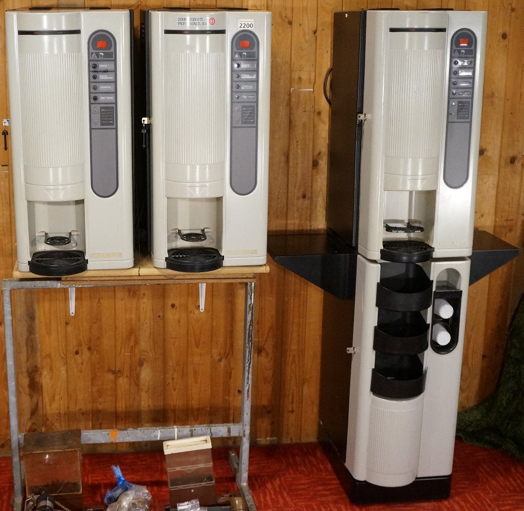 3 X Linea Arte Douwe Egberts koffie automaat voor onderdelen, Witgoed en Apparatuur, Koffiezetapparaten, Ophalen, Gebruikt, 10 kopjes of meer
