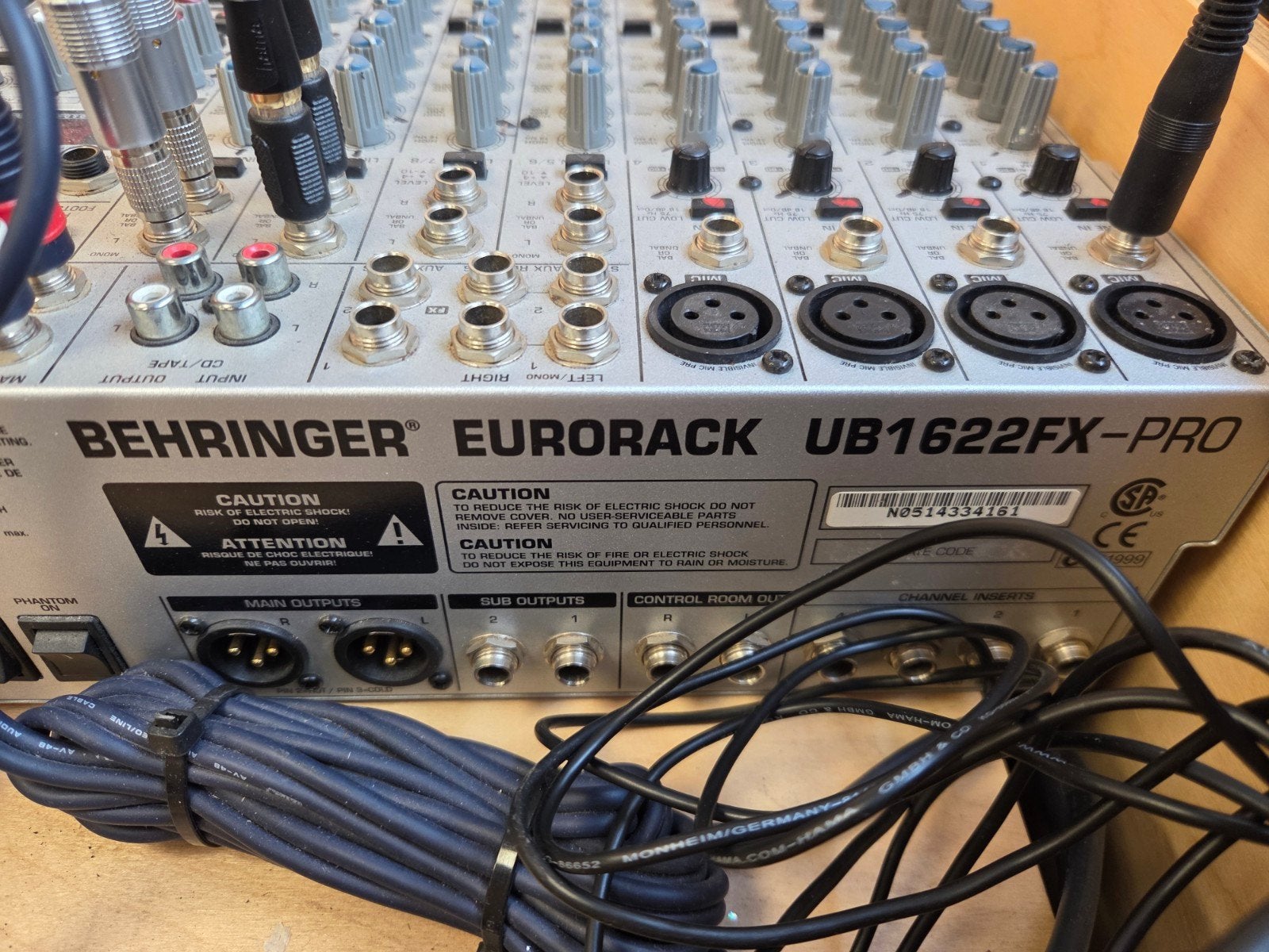 Behringer Mengpaneel, Microfoons en Eurolive Speakers, Ophalen, Gebruikt, 10 tot 20 kanalen, Microfooningang