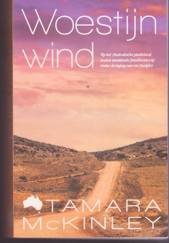 Tamara McKinley * Woestijnwind, Boeken, Ophalen of Verzenden, Gelezen, Wereld overig