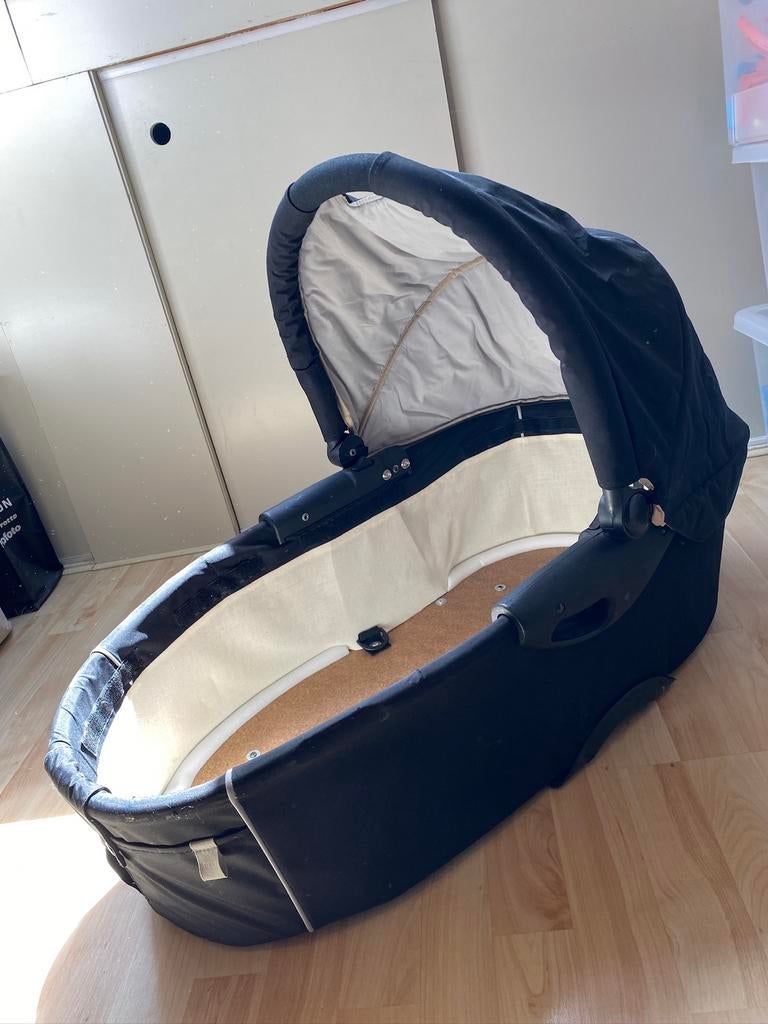 Reiswieg Mutsy transporter. Izgst, Kinderen en Baby's, Kinderwagens en Combinaties, Ophalen of Verzenden, Zo goed als nieuw, Mutsy
