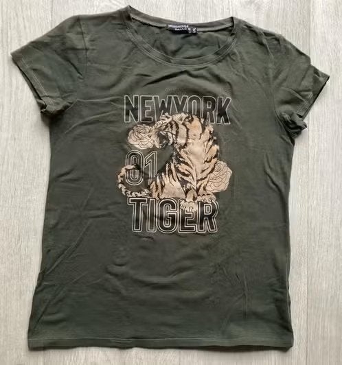 olijf Groene T-shirt Maat XL van Musthaves, Maat 46/48 (XL) of groter, Musthaves, Ophalen of Verzenden, Zo goed als nieuw
