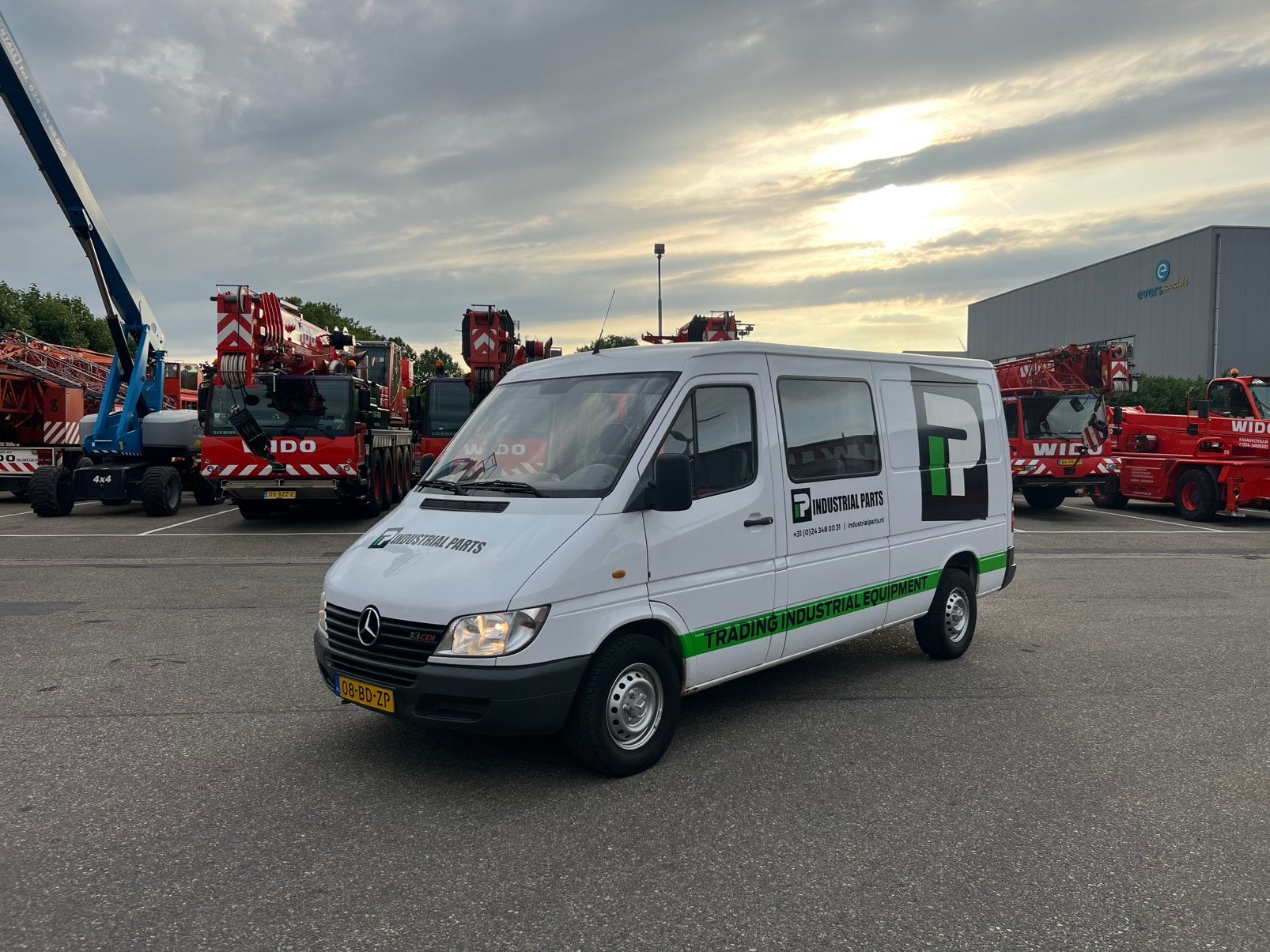 Mercedes-Benz Sprinter 2.1 313 CDI DC 2002, Auto's, Achterwielaandrijving, 4 cilinders, 129 pk, 2800 kg