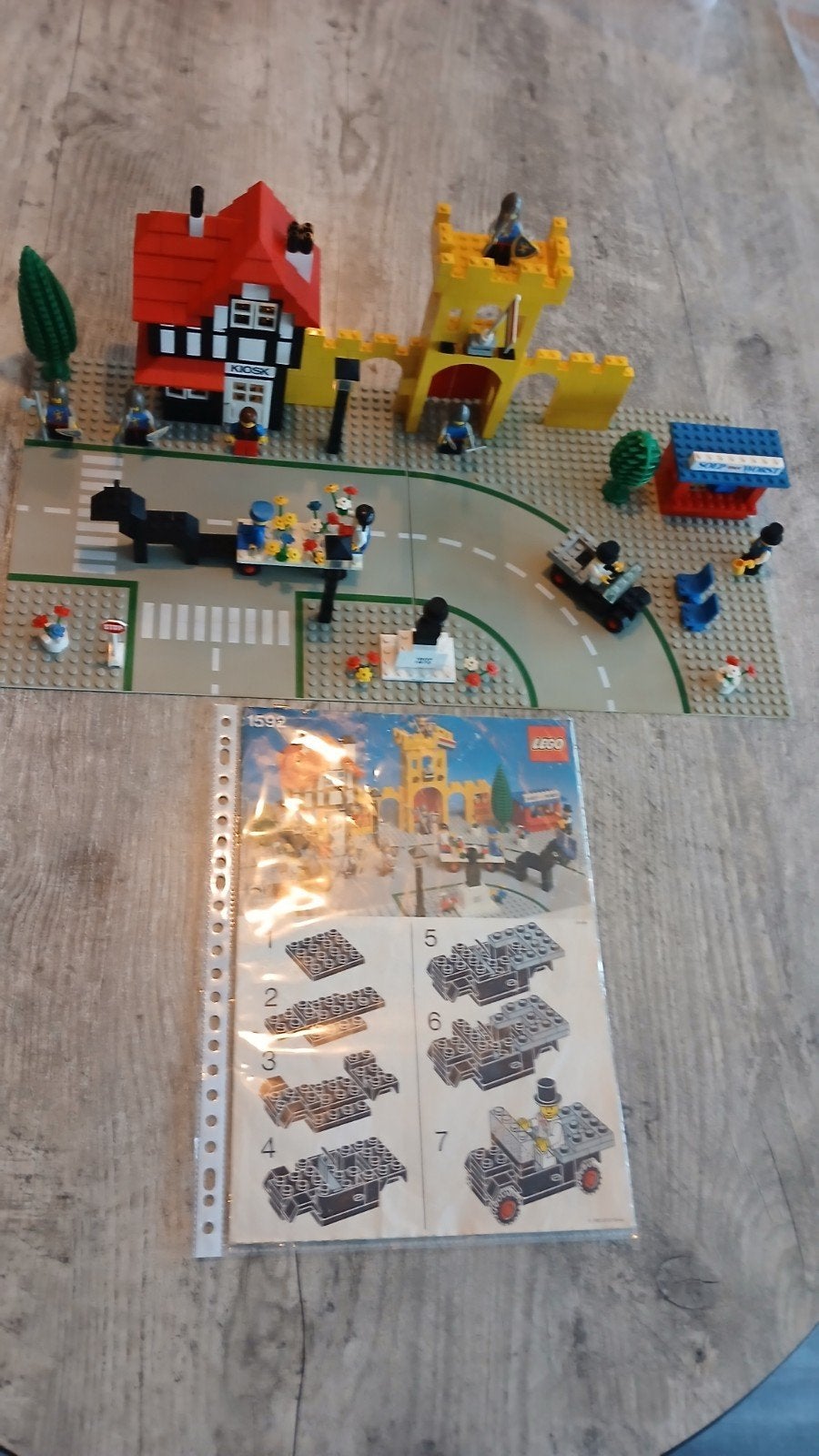 Lego 1592 Town Square - Vintage Complete Set met Instructies, Overige thema's, Lego, Ophalen of Verzenden, Zo goed als nieuw
