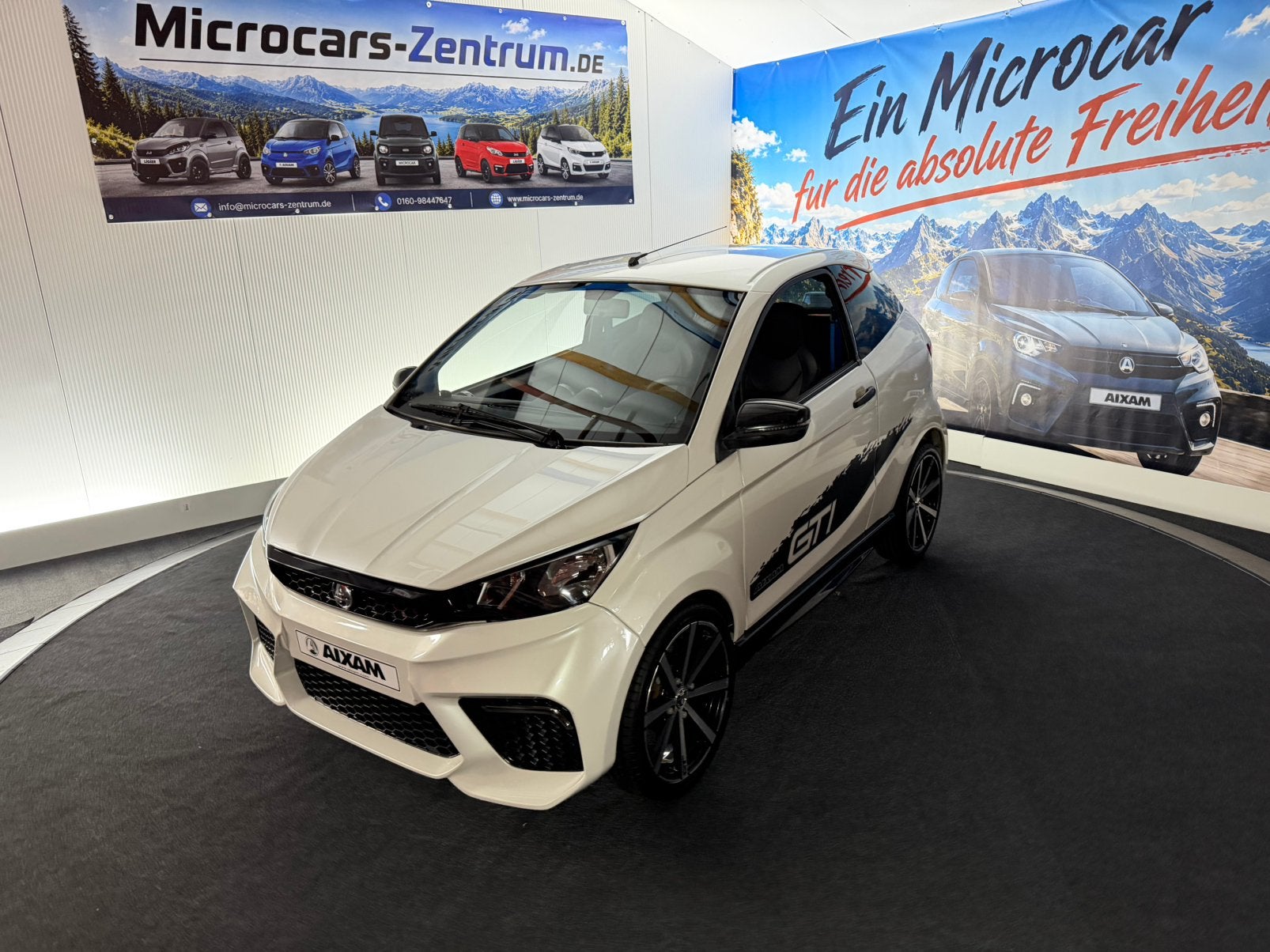 ZEER VEEL BROMMOBIEL EN TE KOOP! Aixam Ligier Microcar