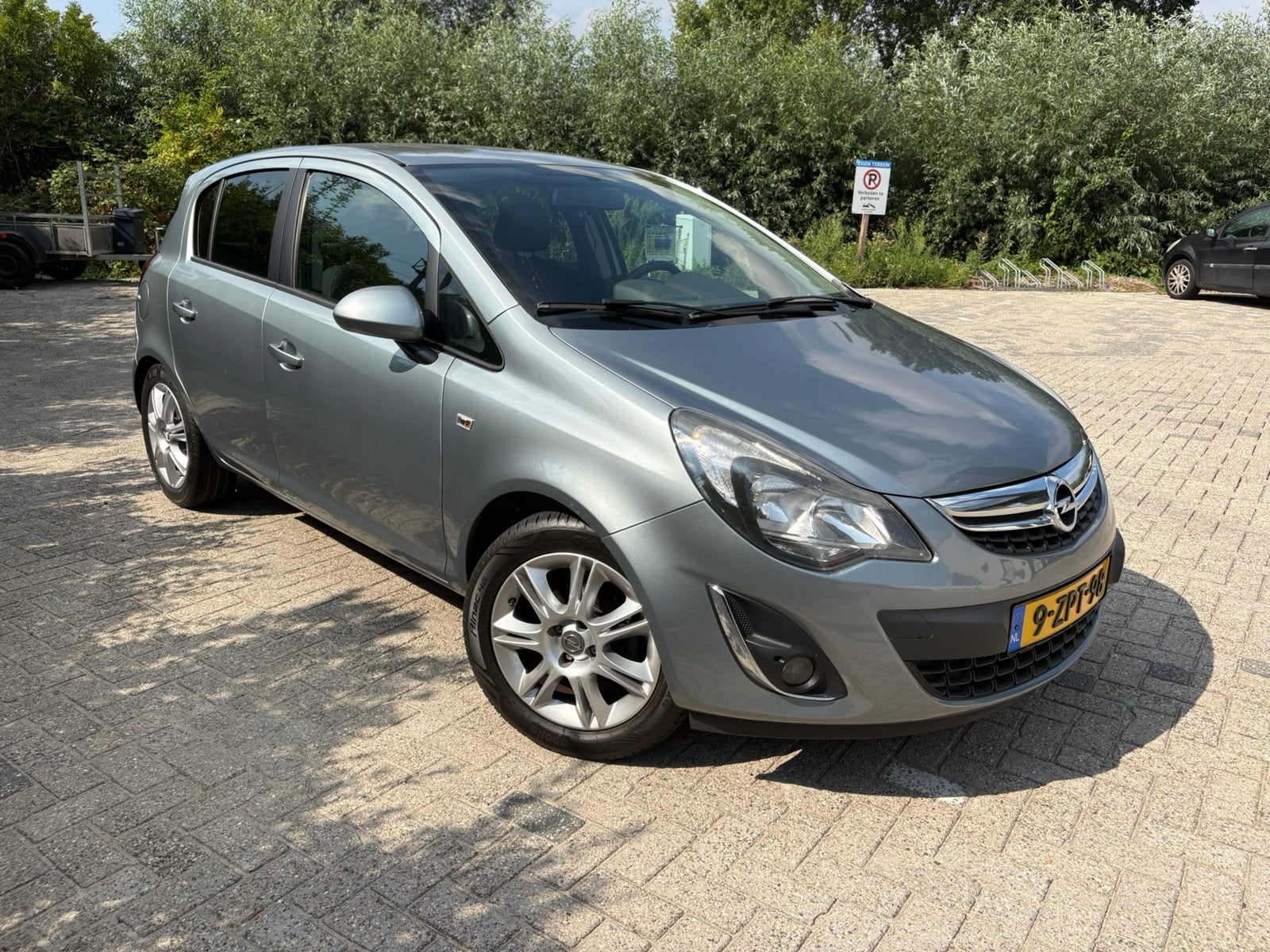 Opel Corsa 1.4 16V 5D 2015 Grijs, Voorwielaandrijving, 1063 kg, 1398 cc, 4 cilinders