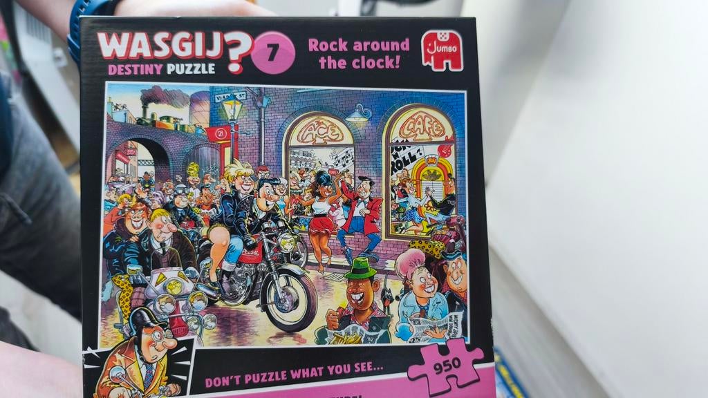 Wasgij Destiny Puzzel 7: Rock around the clock! 950 stukjes, Ophalen of Verzenden