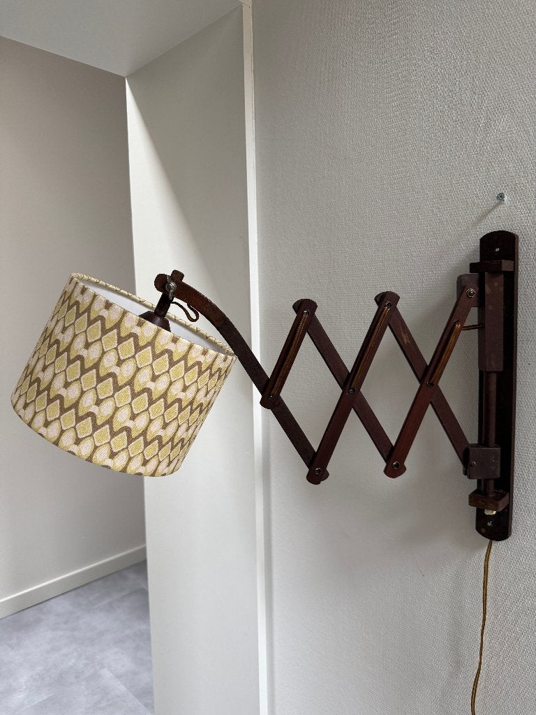 Vintage teak houten wandlamp schaarlamp met nieuwe kap, Gebruikt, Bruin, Wandlamp, Hout