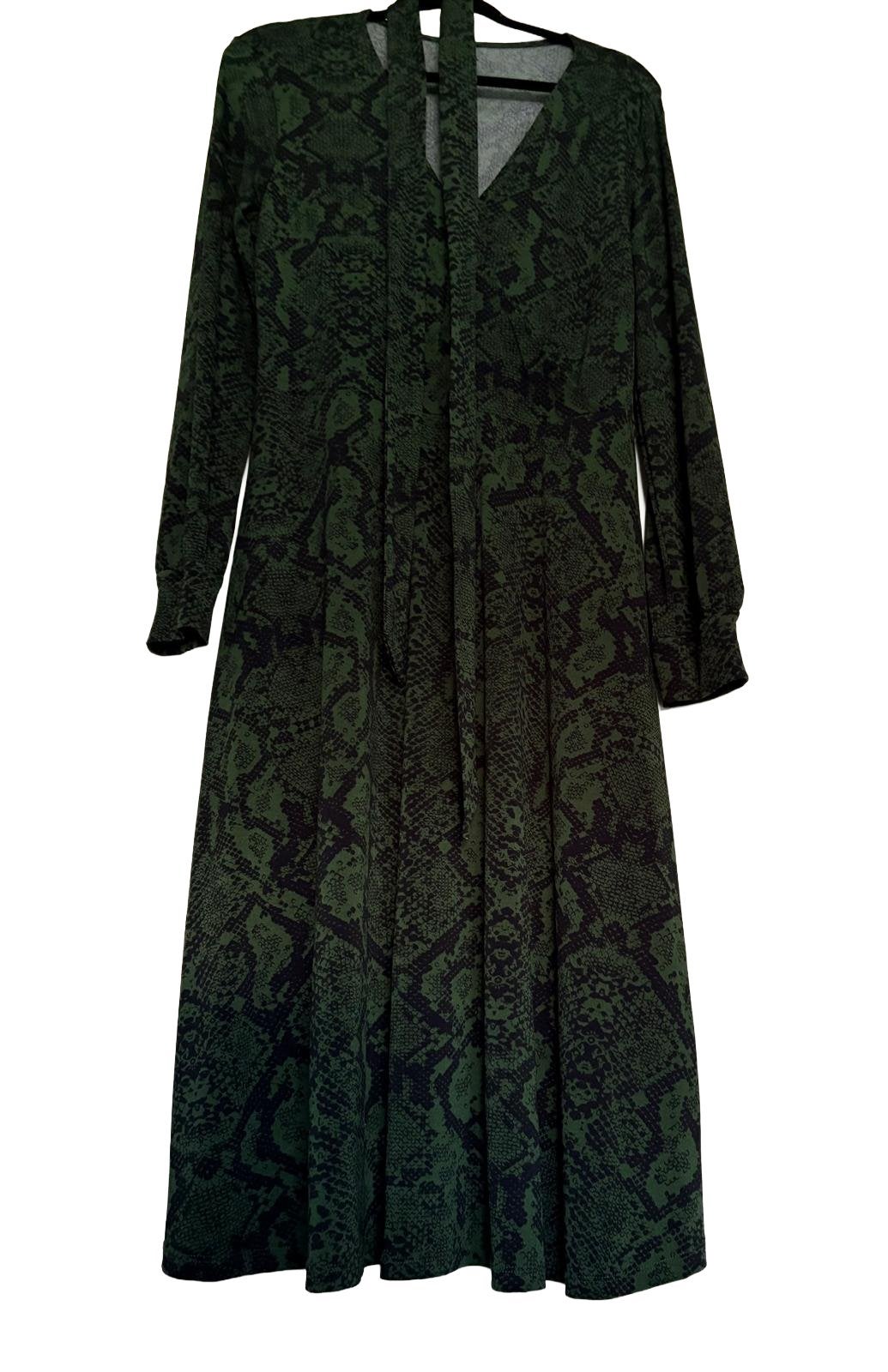 Groene midi jurk met slangenprint Hema, Maat 38/40 (M), Verzenden, Zo goed als nieuw, Onder de knie