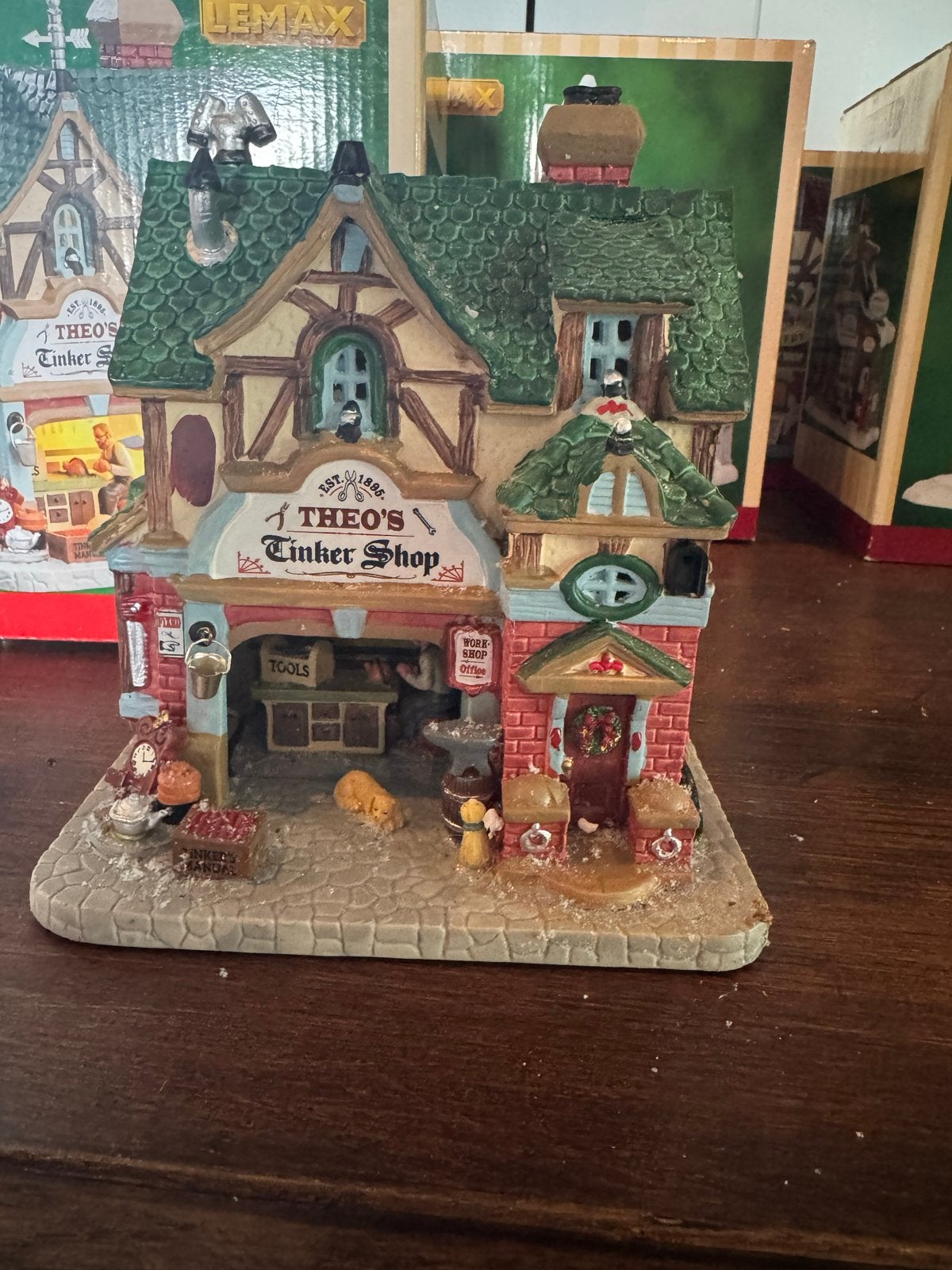 Lemax - Theo’s Tinkershop - kersthuisje, Diversen, Ophalen of Verzenden, Zo goed als nieuw