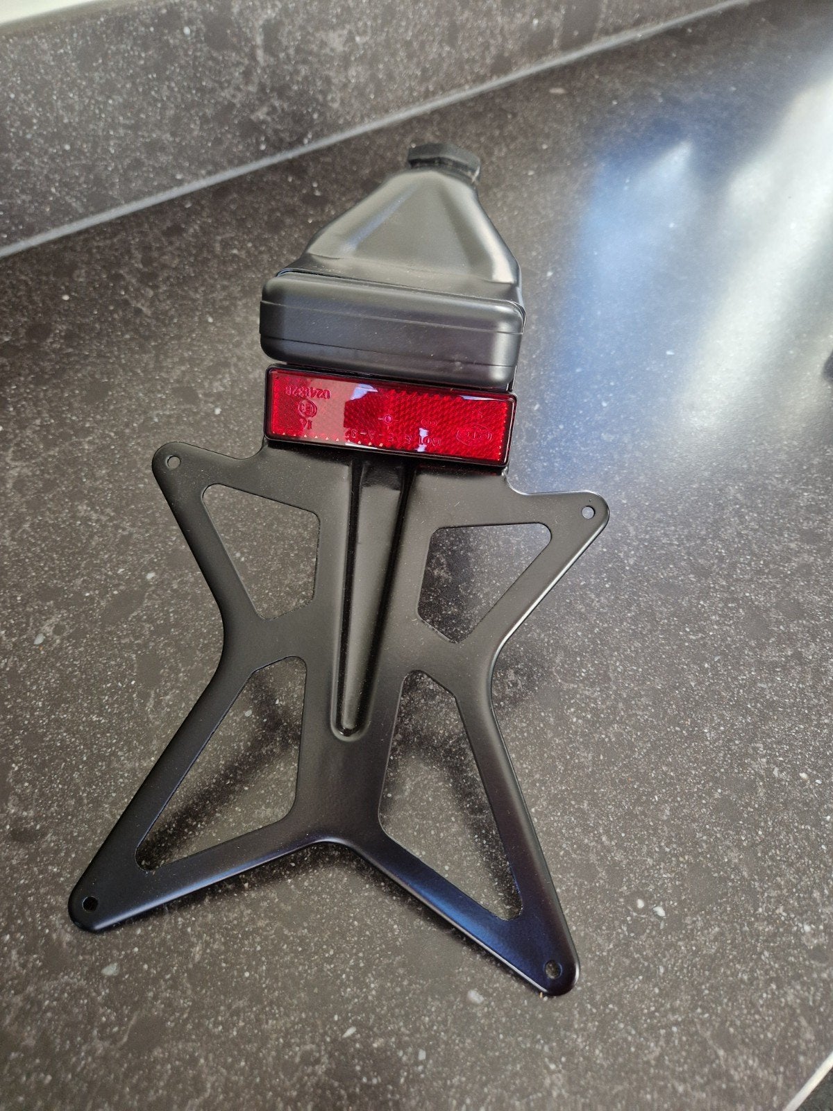 Kentekenplaathouder met verlichting voor motorfiets, Motoren, Ophalen, Nieuw