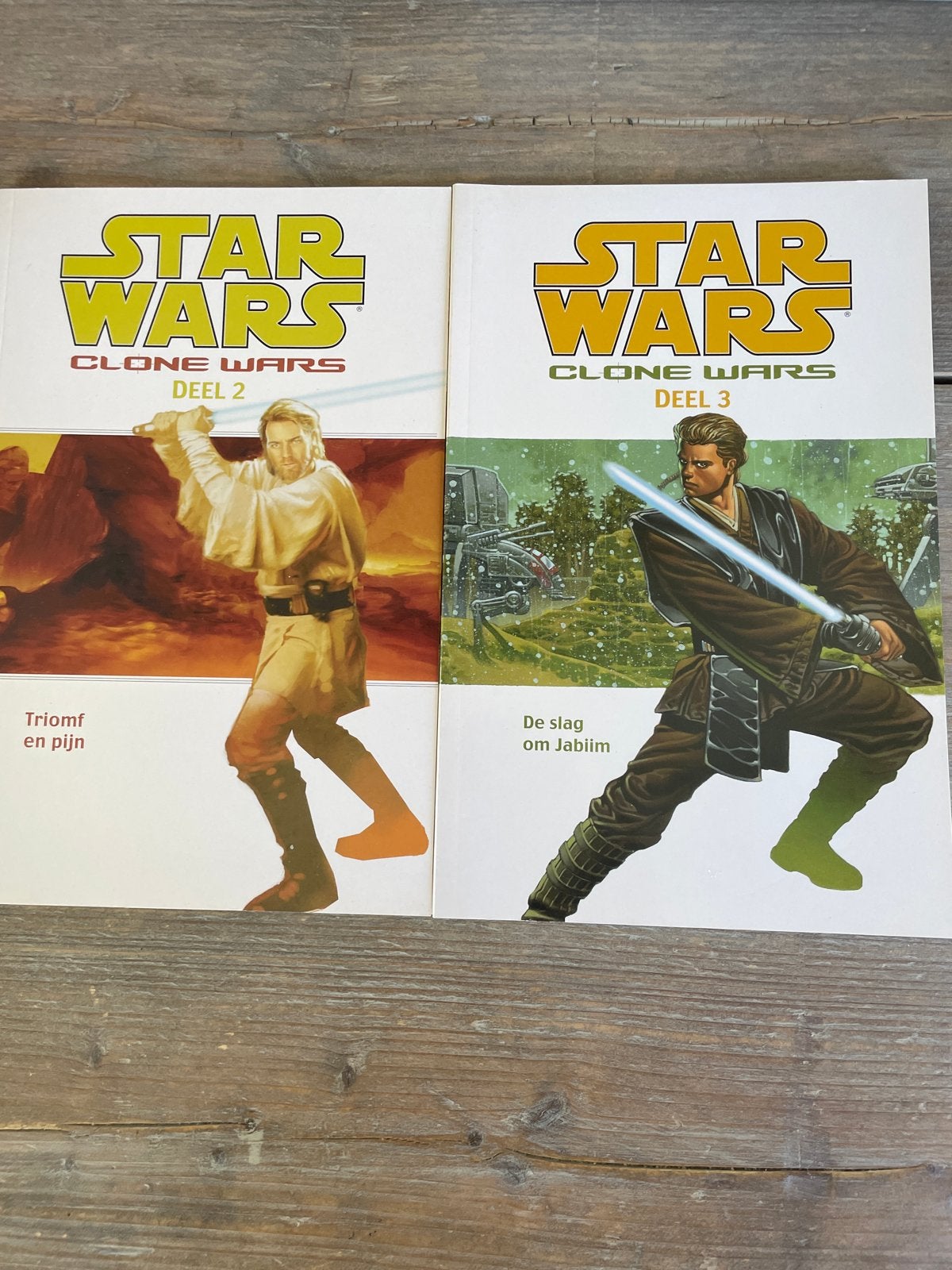 Star Wars Clone Wars Deel 2 & 3 - Comics SAMEN VOOR, Ophalen of Verzenden, Gelezen