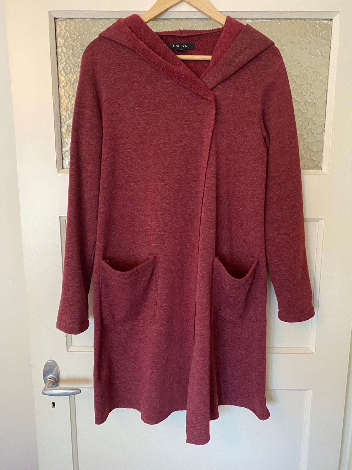 AMISU Bordeauxrood fleecevest met Capuchon en Zakken, Ophalen of Verzenden, Zo goed als nieuw, Maat 36 (S), Rood