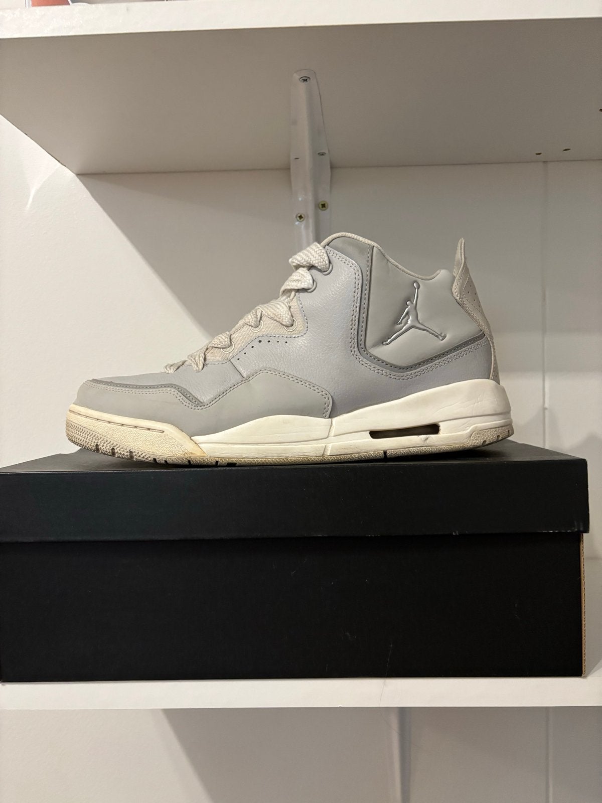 Jordan Courtside 23 Sneakers - Maat 45, Ophalen of Verzenden, Gedragen, Overige kleuren, Sneakers of Gympen