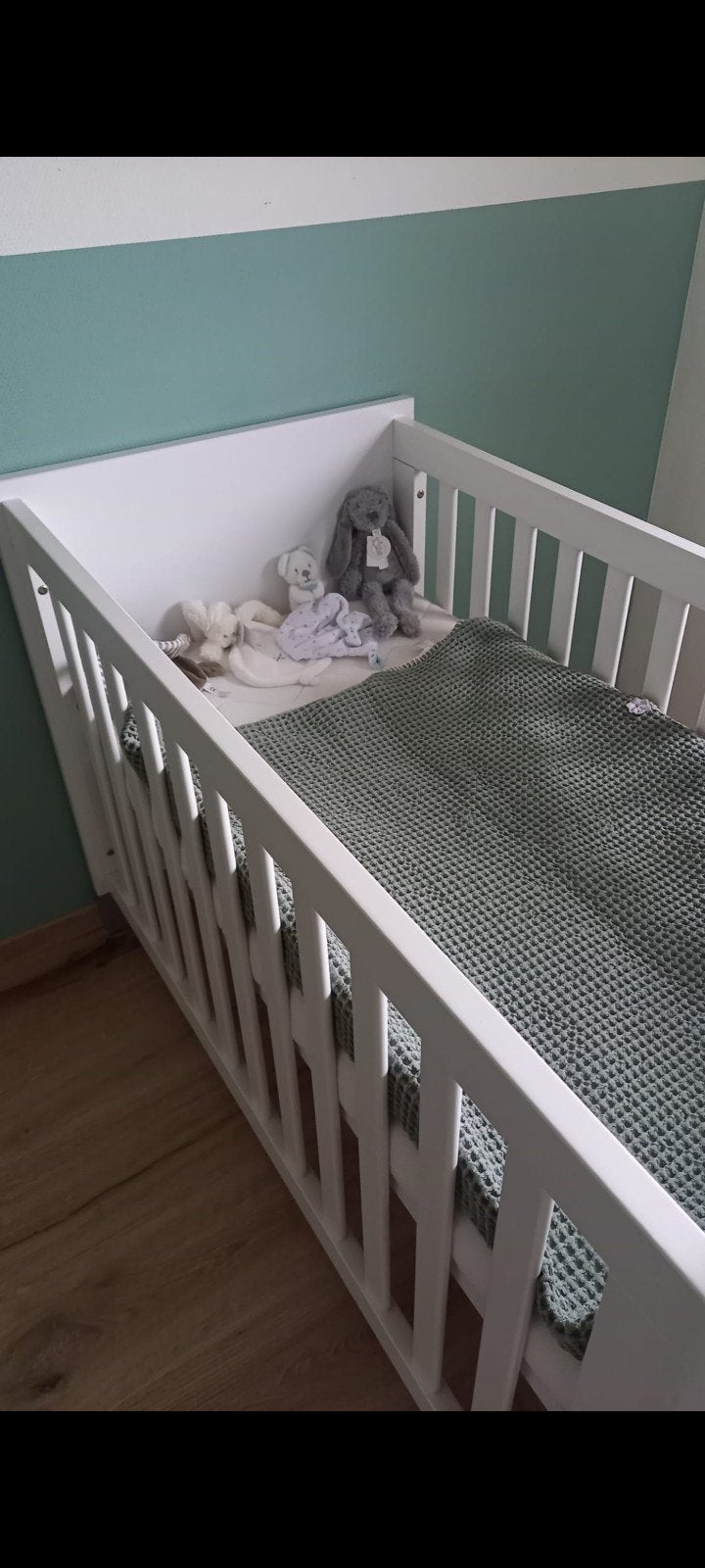 Wit babybedje met spijlen - Zo goed als nieuw, Gebruikt, 70 tot 85 cm, 140 tot 160 cm, Ophalen