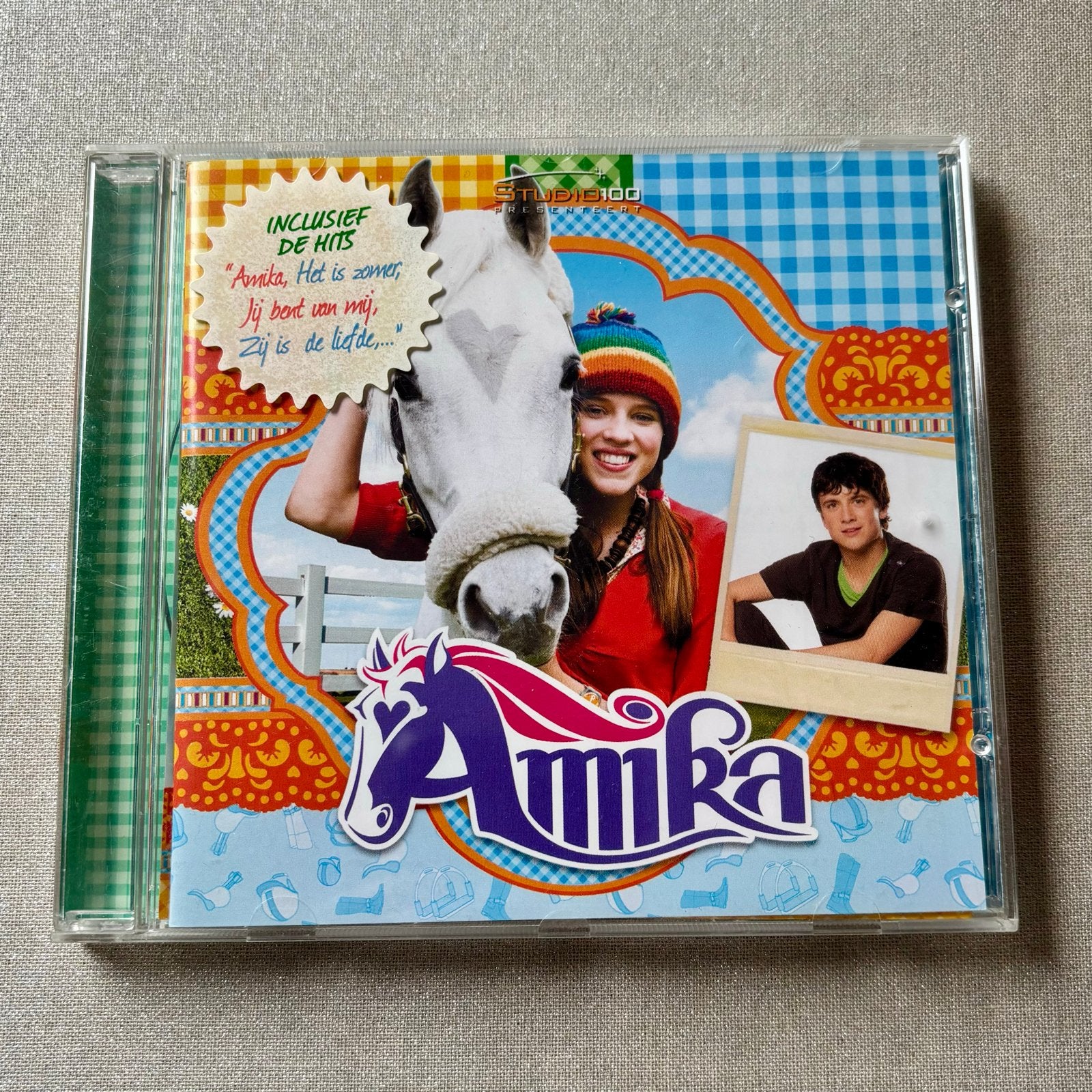 Amika CD - Studio 100, Cd's en Dvd's, Gebruikt, Ophalen of Verzenden, Inclusief boekje, Muziek