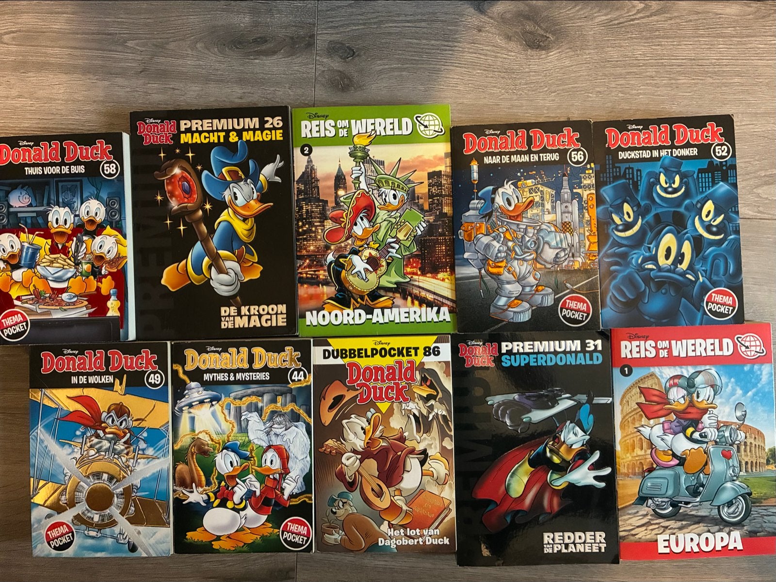 Donald Duck Pocket en Premium Collectie - 10 Stripboeken, Meerdere stripboeken, Ophalen of Verzenden, Zo goed als nieuw