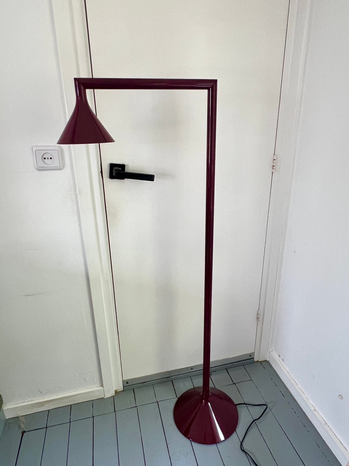 IKEA PS 2026 Staande Lamp Bordeaux donkerrood -Nieuw in doos, Huis en Inrichting, Ophalen, Nieuw, 150 tot 200 cm