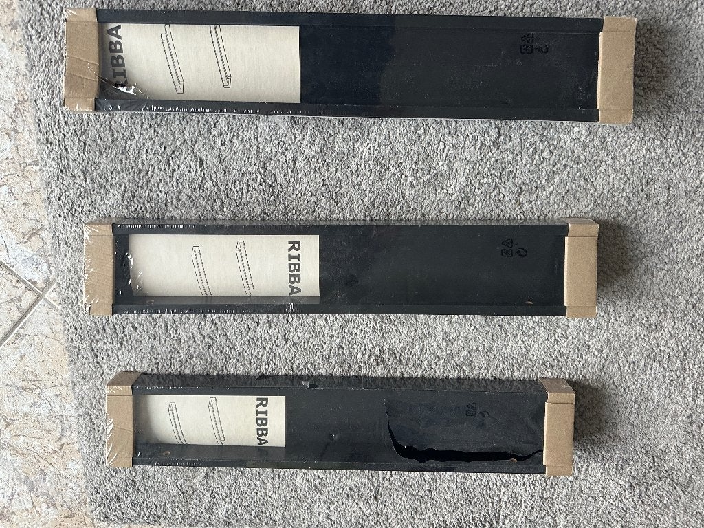 3 nieuwe Ikea Ribba fotolijst-planken (nog in verpakking), Ophalen, Nieuw