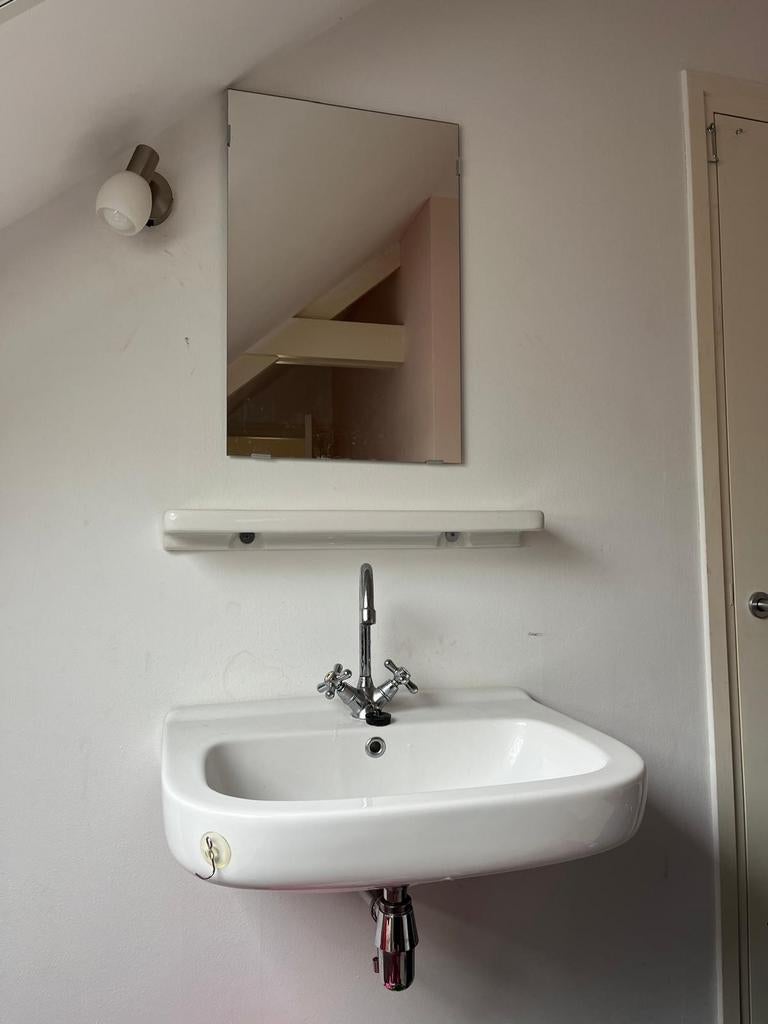 Wastafel Sphinx met kraan en spiegel, Ophalen, Gebruikt, Wastafel