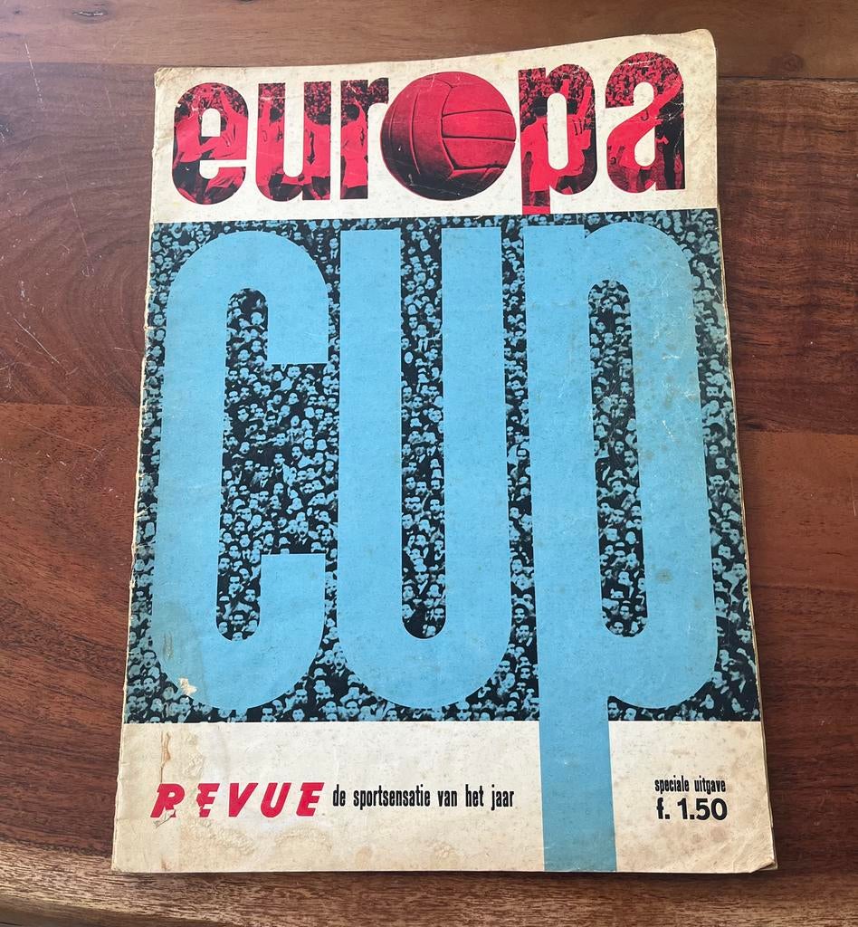 Revu magazine Europa cup uit 1962, Verzamelen, Ophalen of Verzenden, Gebruikt, Buitenlandse clubs, Boek of Tijdschrift