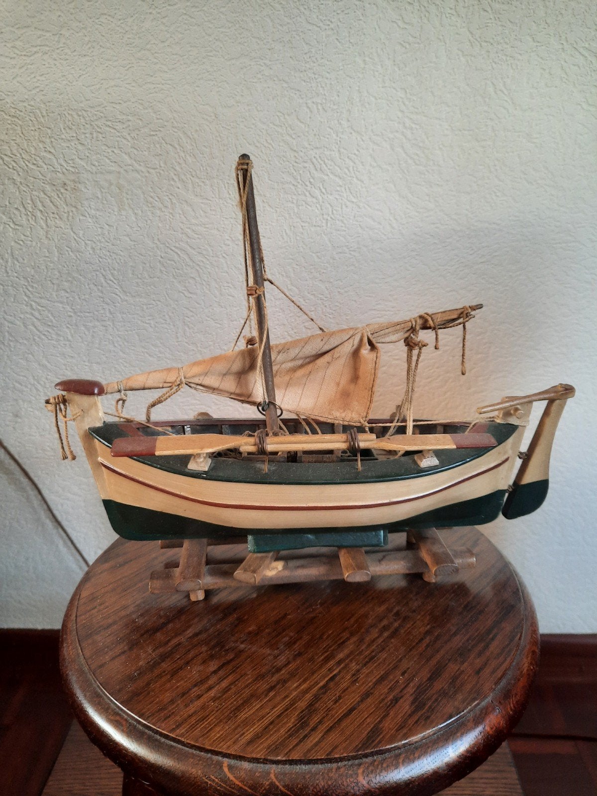 model zeilboot, Ophalen