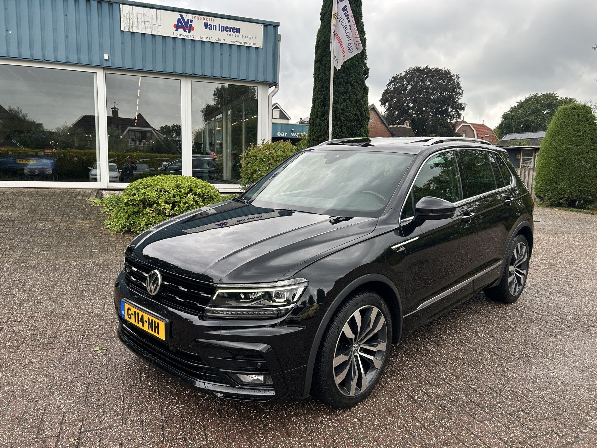 Volkswagen Tiguan 1.5 TSI ACT Highline Business R, 150 pk, Zwart, Origineel Nederlands, SUV of Terreinwagen