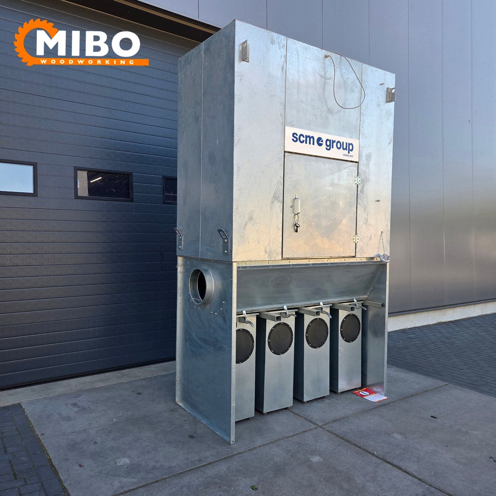 SCM Afzuiging model 300 afzuigunit ** 4 containers, Ophalen of Verzenden, Zo goed als nieuw, Ventilator en Afzuiger