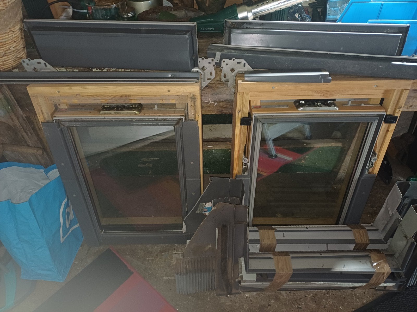 Twee velux dakramen gglck02 55 cm breed en 78 cm hoog, Doe-het-zelf en Verbouw, Ophalen, Overige typen, Minder dan 5 m², Metaal