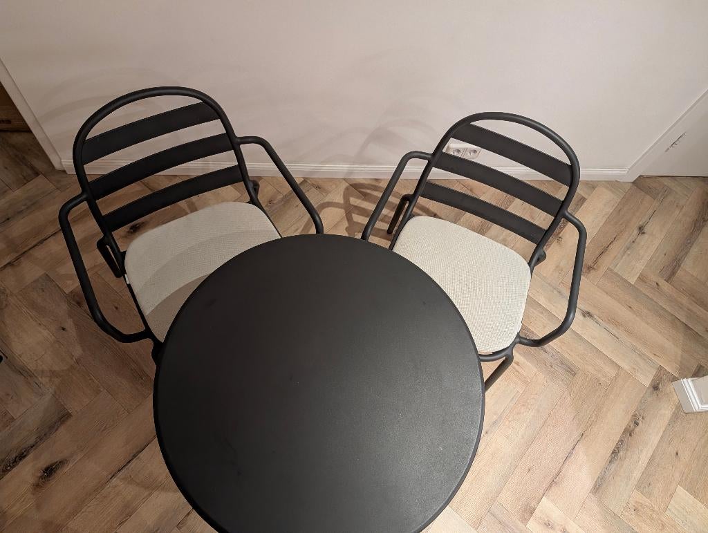 Kave Home tuinset, Tuin en Terras, Tuinsets en Loungesets, Bijzettafel, Zo goed als nieuw, Rvs, Tuinset