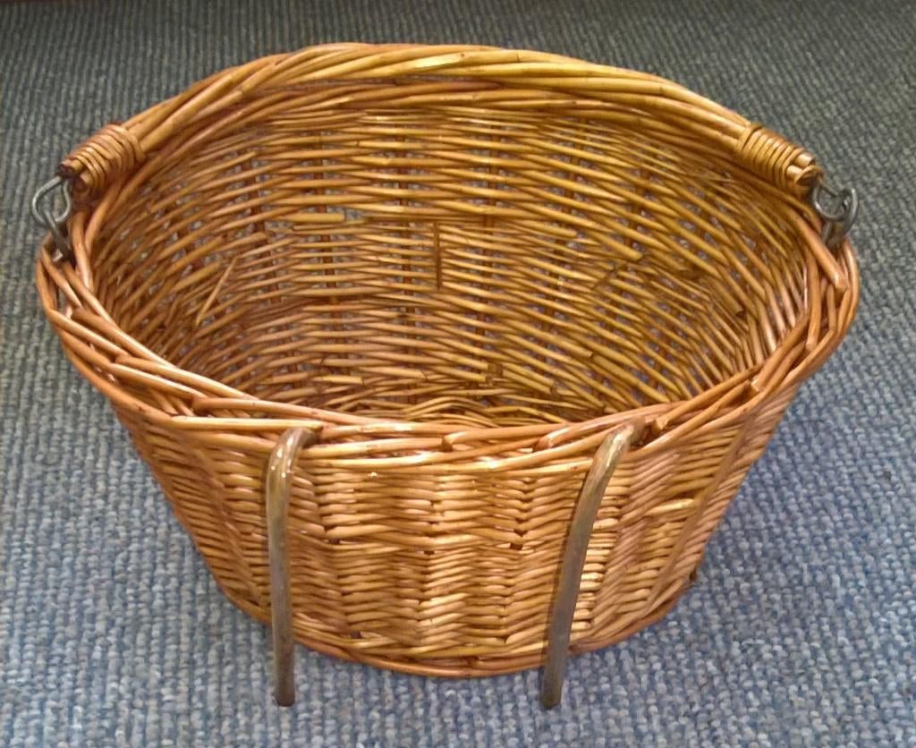 Rieten/rotan kinderfietsmand, Ophalen of Verzenden, Nieuw, Fietsmand, Stuurbevestiging