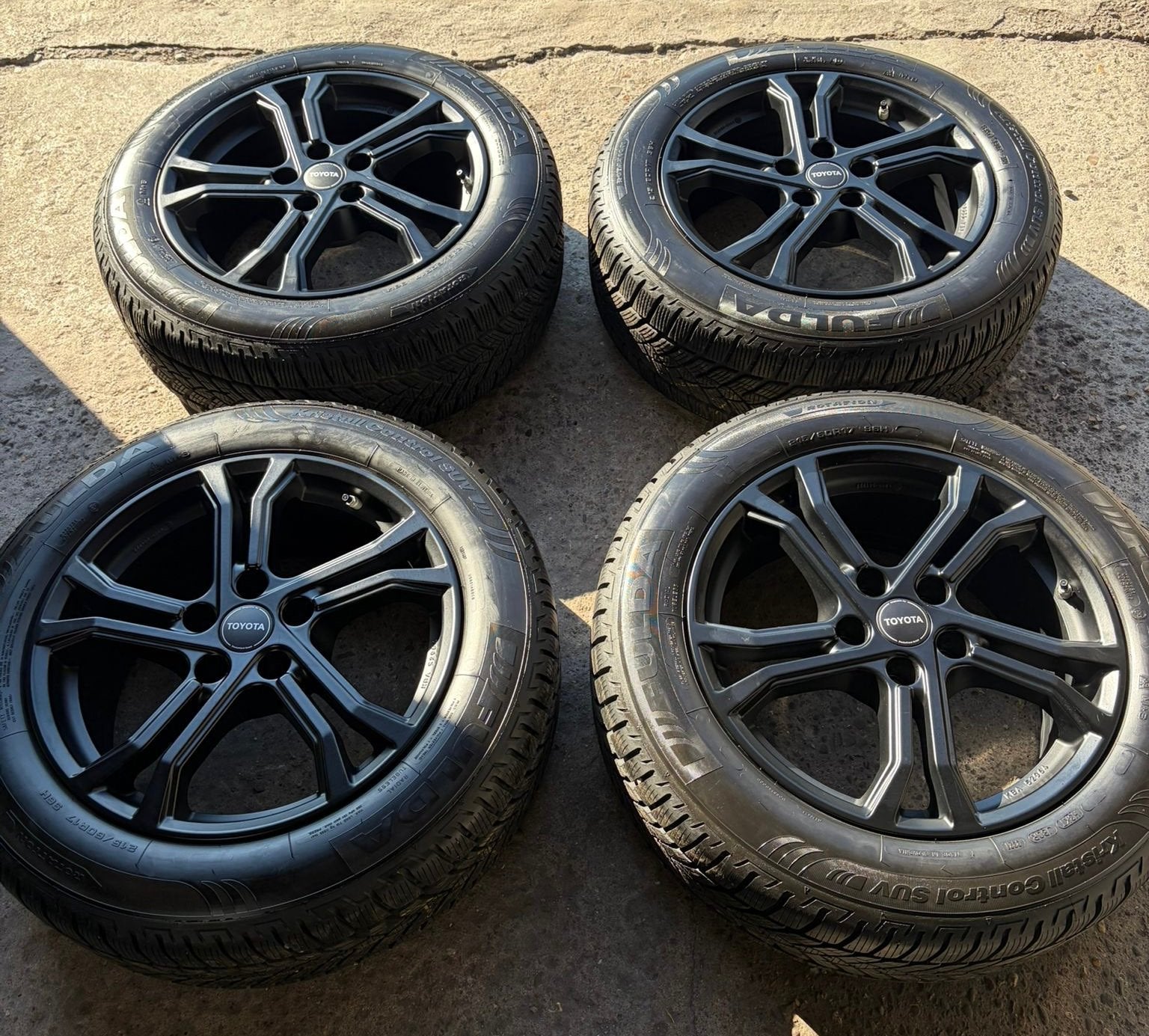 17 inch Toyota CHR / Corolla Cross velgen winterbanden TPMS, Ophalen, 215 mm, Banden en Velgen, 17 inch