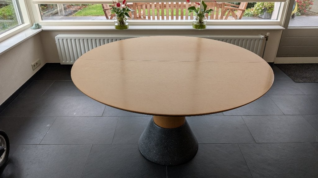 Arco Balance eettafel, diameter 130 cm, esdoornhout, Huis en Inrichting, Ophalen, Gebruikt, Rond, Vijf personen of meer