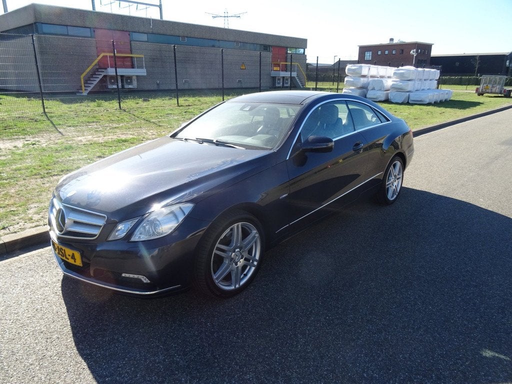 Mercedes-Benz E-klasse Coupé 350 CGI Elegance, Auto's, Automaat, Euro 5, Achterwielaandrijving, Bedrijf