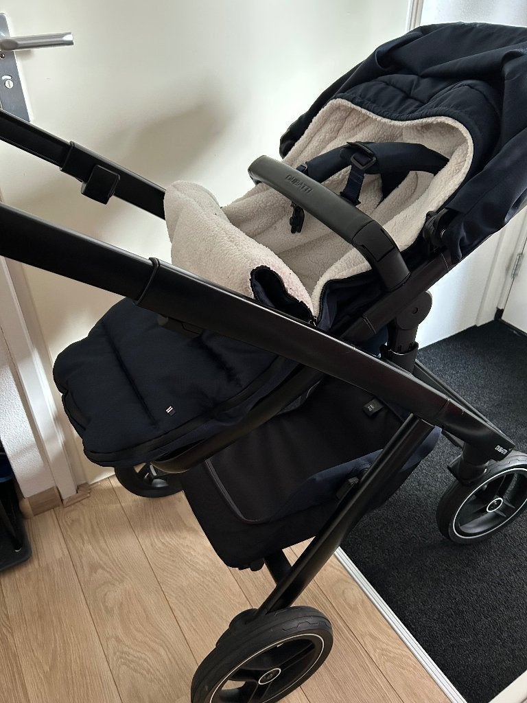 Dubatti kinderwagen met maxi cosy, Kinderen en Baby's, Ophalen, Zo goed als nieuw, Combiwagen, Verstelbare duwstang