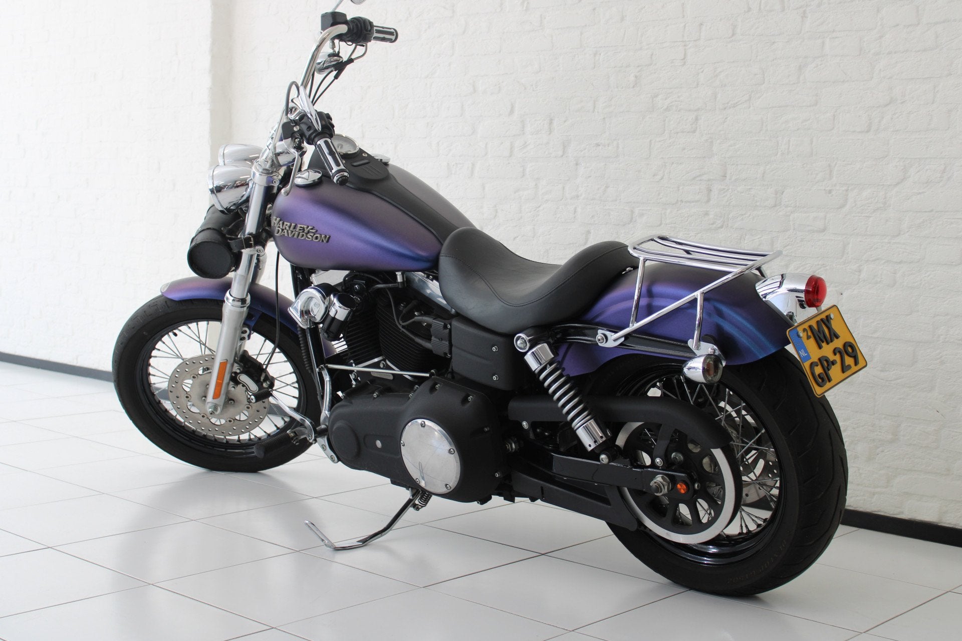 Harley-Davidson 96 FXDB Dyna Street Bob (bj 2010), Meer dan 35 kW, Overig, Tilburgseweg 43
4902TL  OOSTERHOUT NB, NL, Autobedrijf Jongmolen