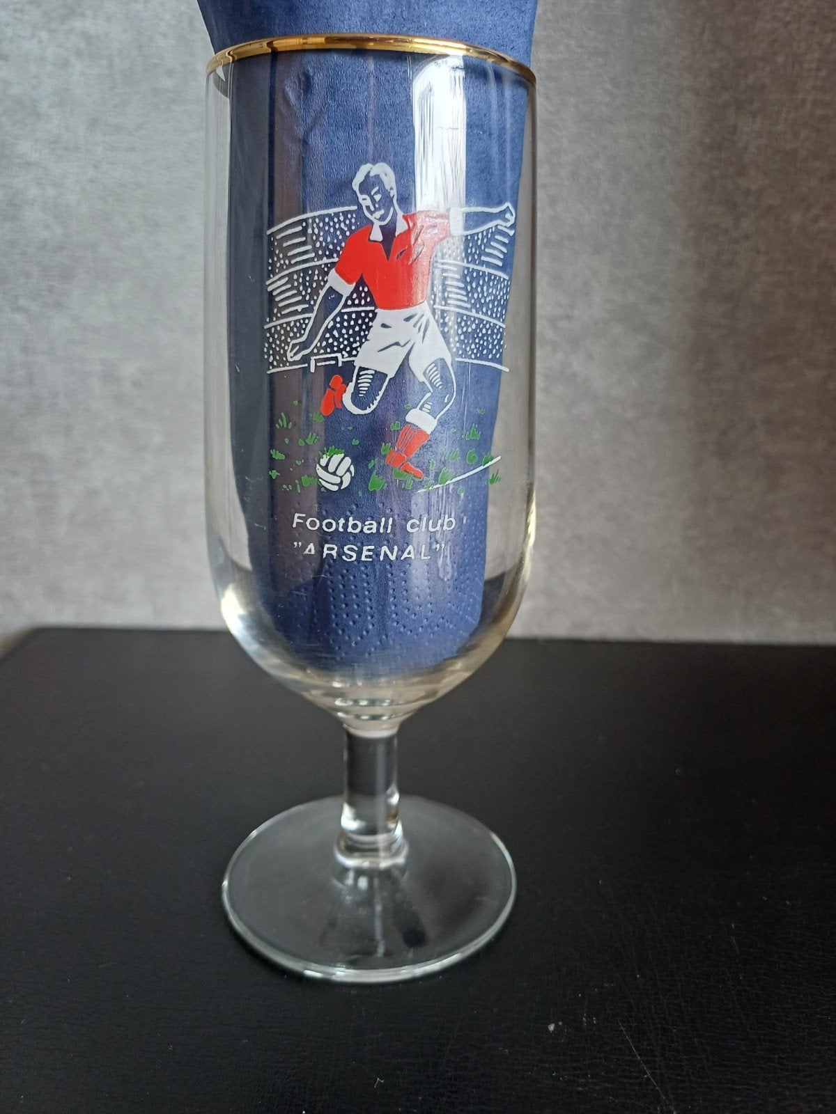 Vintage Bierglas Football Club Arsenal - 60 Jaar Oud, Ophalen of Verzenden, Zo goed als nieuw, Buitenlandse clubs, Overige typen