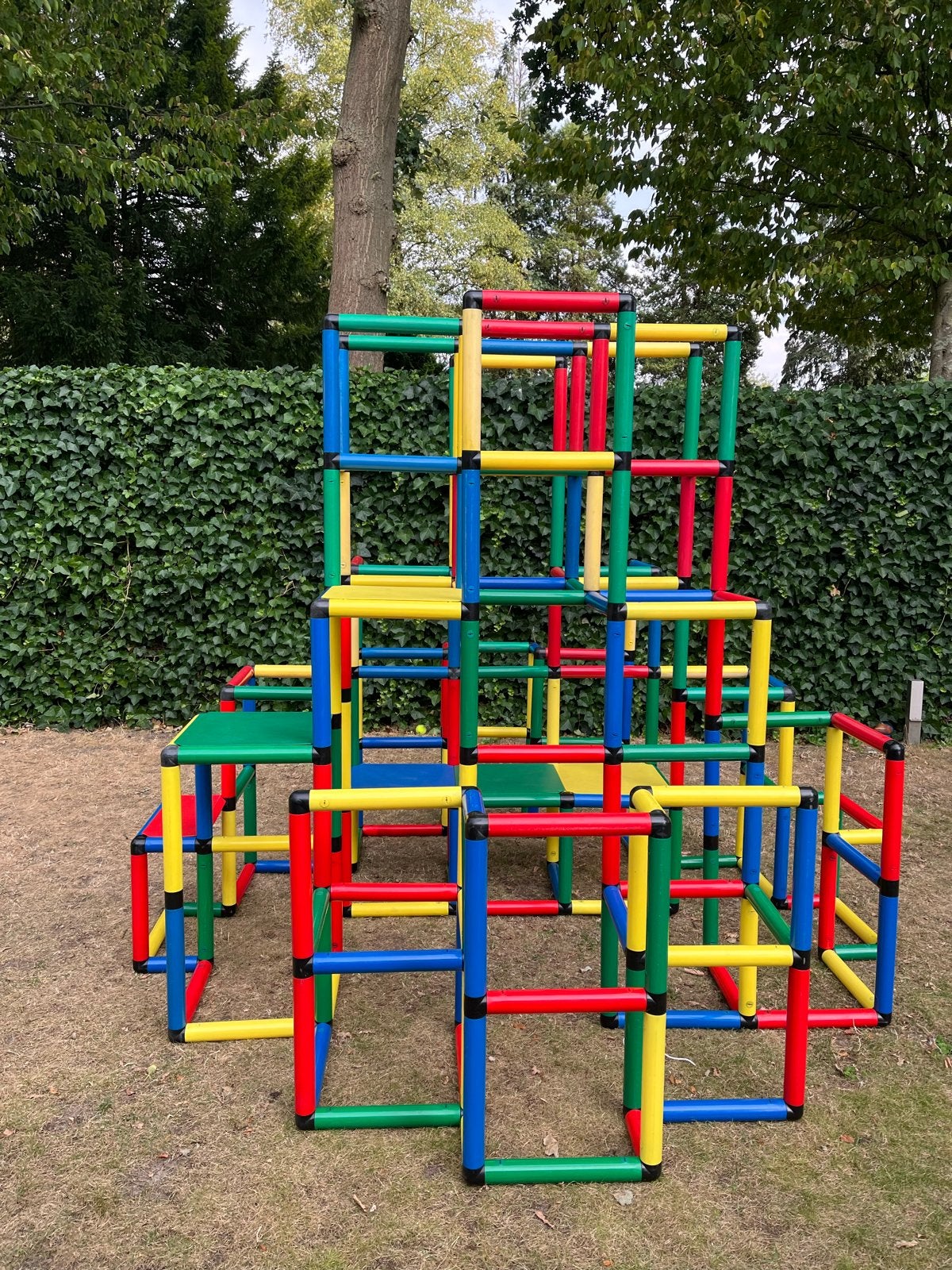 Quadro 1x klimpiramide + losse onderdelen, Kinderen en Baby's, Speelgoed | Buiten | Speeltoestellen, Ophalen, Gebruikt, Klimwand