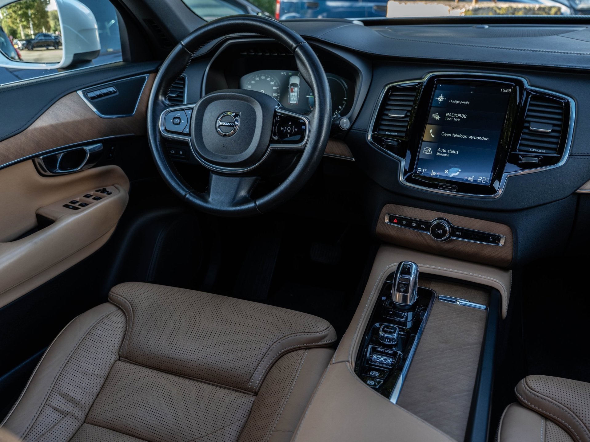Volvo XC90 2.0 T8 Twin Engine AWD INSCRIPTION - 7 PERS - PAN, Dealer onderhouden, Gebruikt, 7 stoelen, Wit