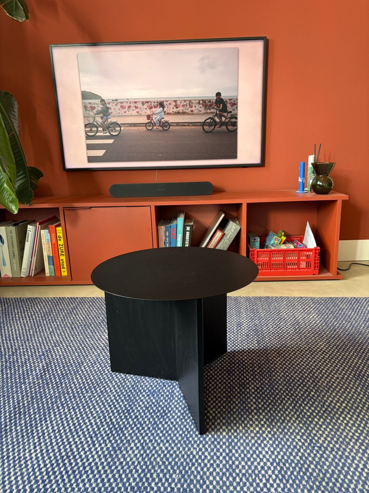HAY Slit bijzettafel zwart staal, Ophalen, Minder dan 45 cm, Minder dan 55 cm, Metaal of Aluminium