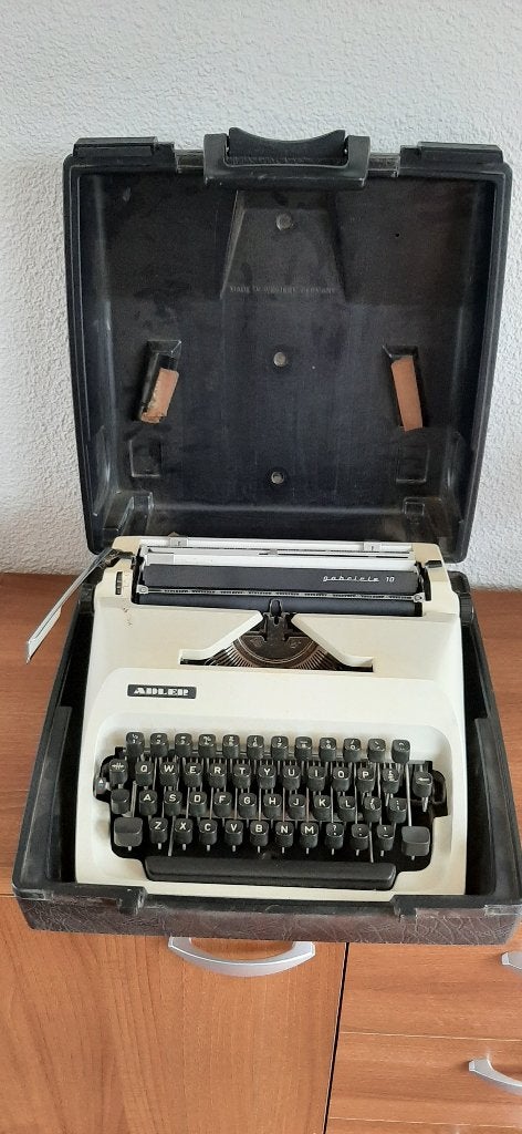typemachine merk Adler incl. koffer, Diversen, Ophalen, Gebruikt