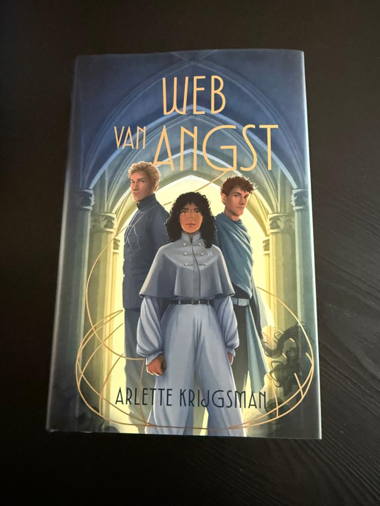 Web van Angst (SMP editie), Boeken, Ophalen of Verzenden, Zo goed als nieuw