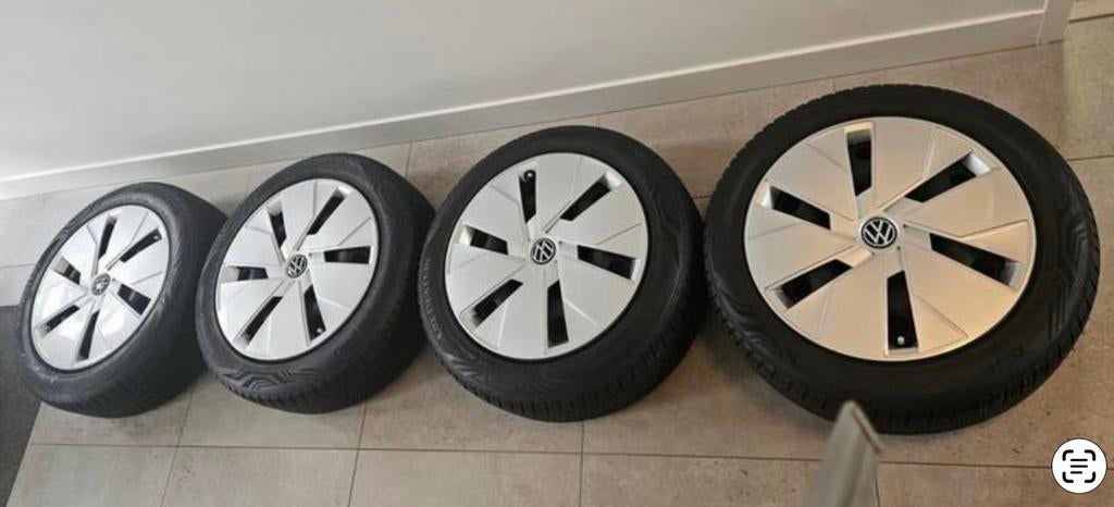 VW id.3 band/velg  215/55 R18 99V, diepte 5-6 mm, set 4stuks, 18 inch, Banden en Velgen, Ophalen of Verzenden, All Season