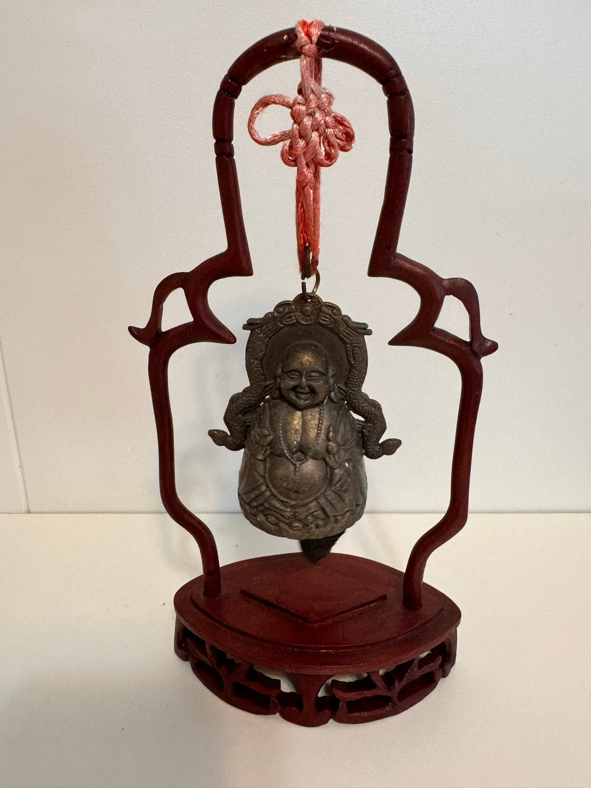 Boeddha feng shui Bel met Houten Standaard, Antiek en Kunst, Ophalen of Verzenden