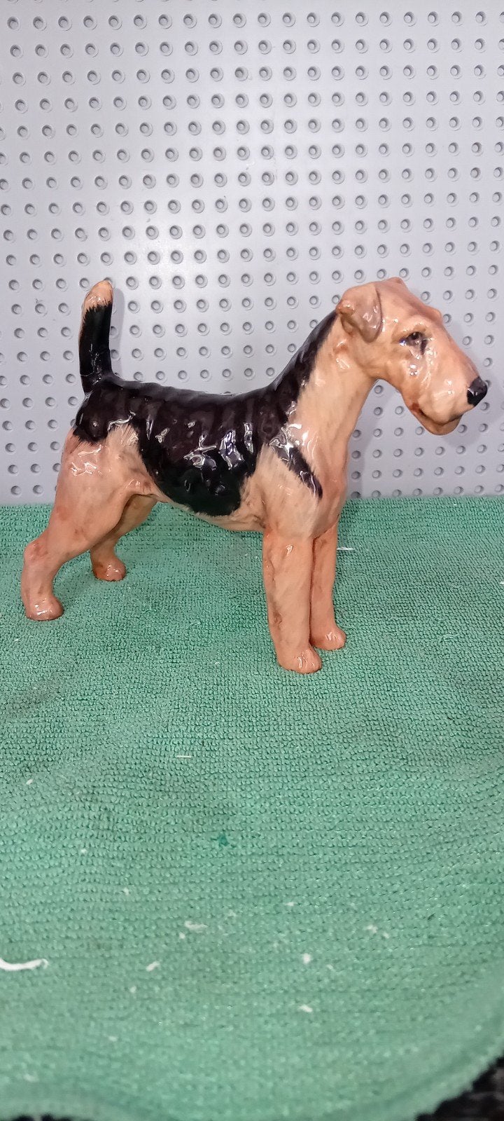 ROYAL DOULTON. Beeldje van een hondje., Verzamelen, Ophalen of Verzenden, Zo goed als nieuw, Dier