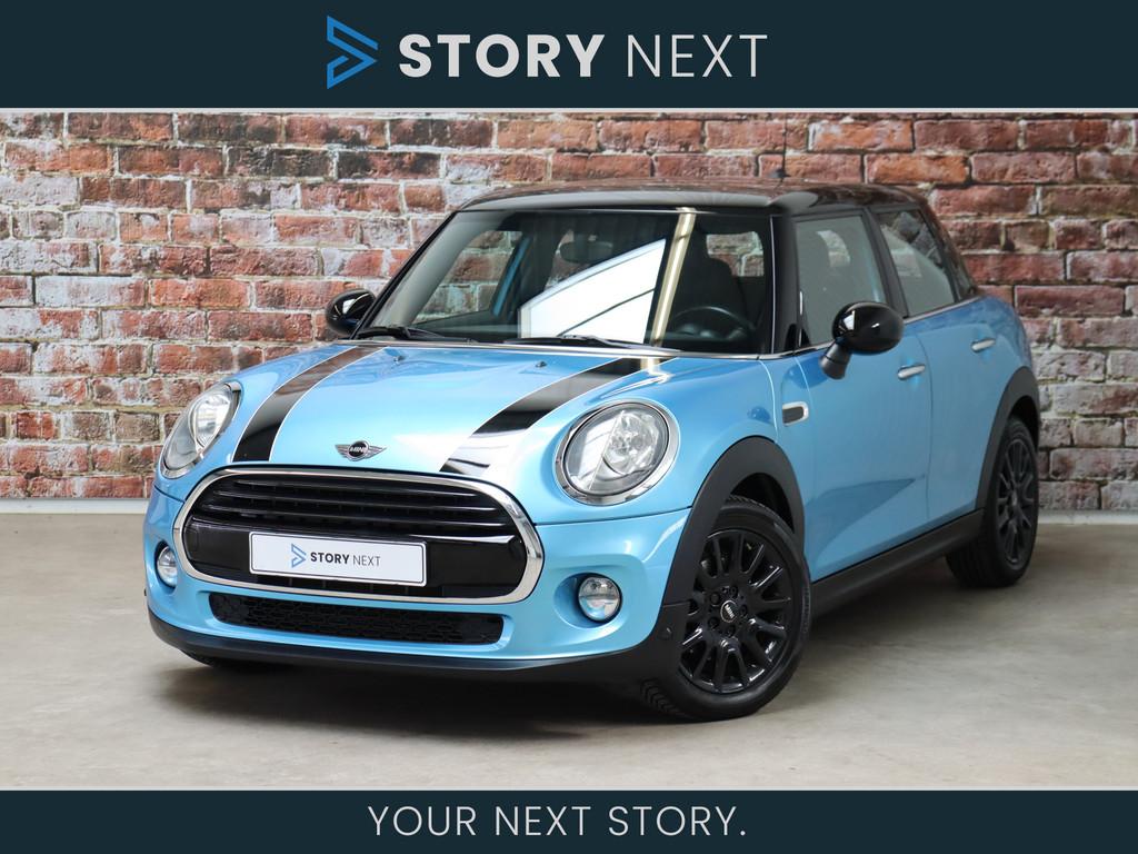 MINI Hatchback Cooper Business 5 deurs / Navigatiesysteem /, Gebruikt, Blauw, 49 €/maand, Origineel Nederlands