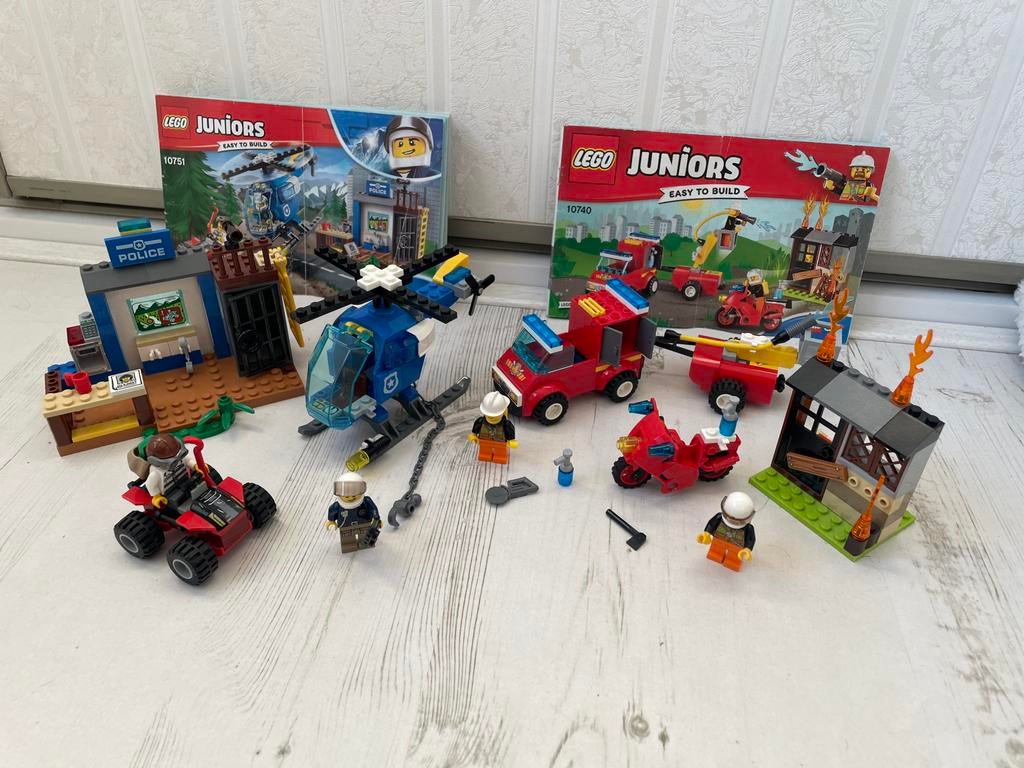 Lego Juniors sets COMPLEET 10751 10740 brandweer politie, Ophalen of Verzenden, Zo goed als nieuw