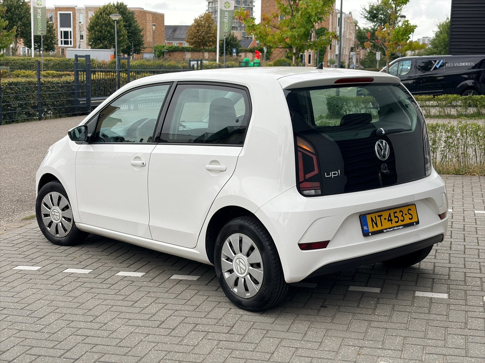 Volkswagen up! BMT 5-DRS | AIRCO | NAP | APPConnect | Assist, Voorwielaandrijving, Up!, 4 stoelen, Wit